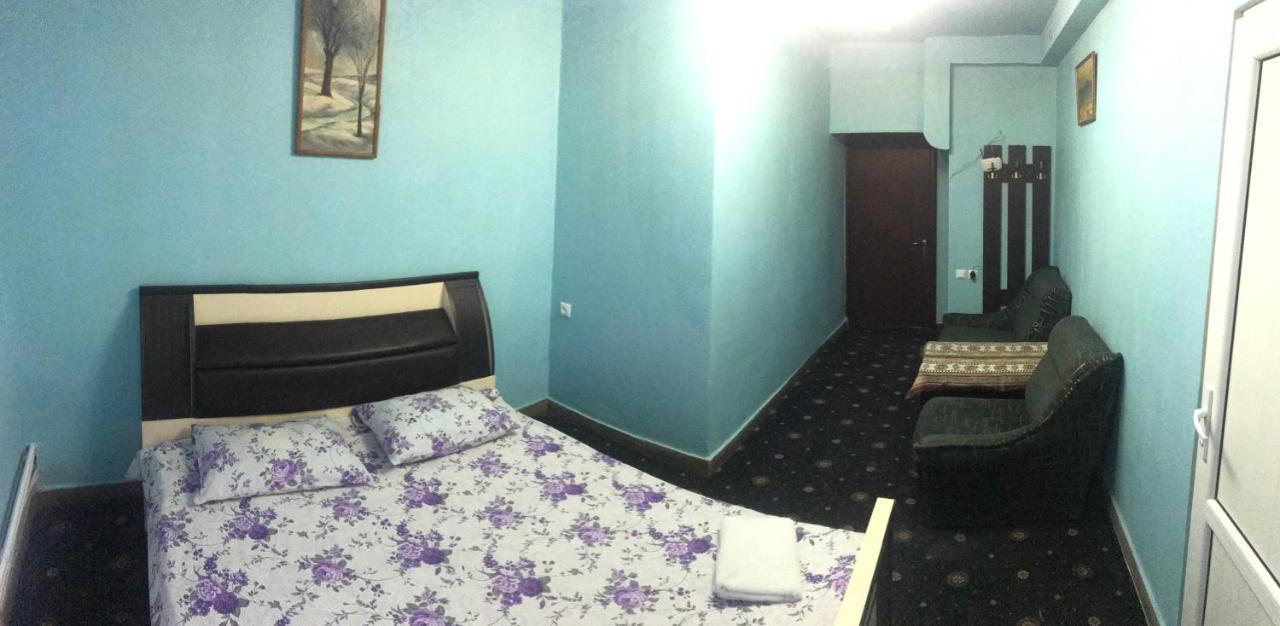 Best Hostel Republic Square Erivan Dış mekan fotoğraf