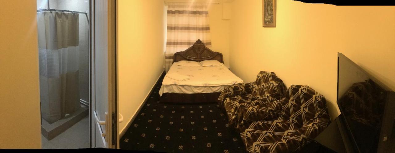 Best Hostel Republic Square Erivan Dış mekan fotoğraf
