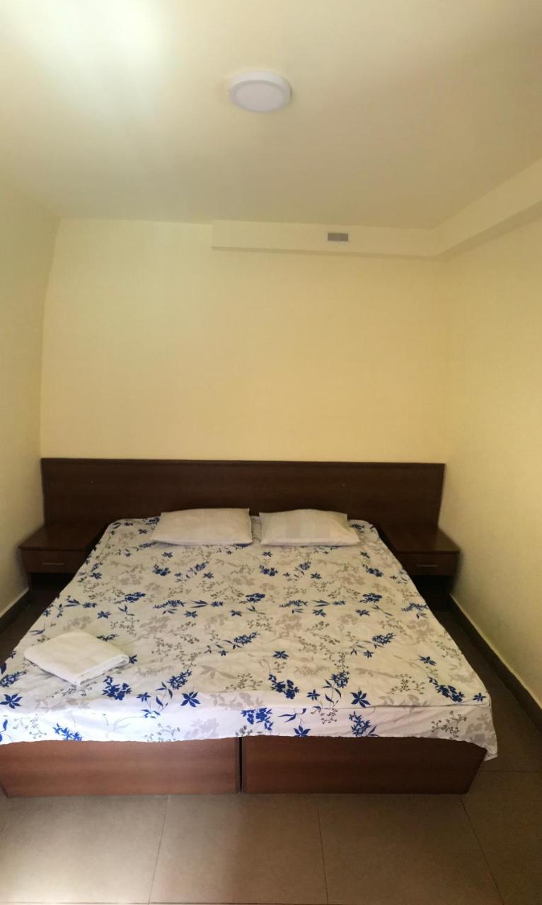 Best Hostel Republic Square Erivan Dış mekan fotoğraf